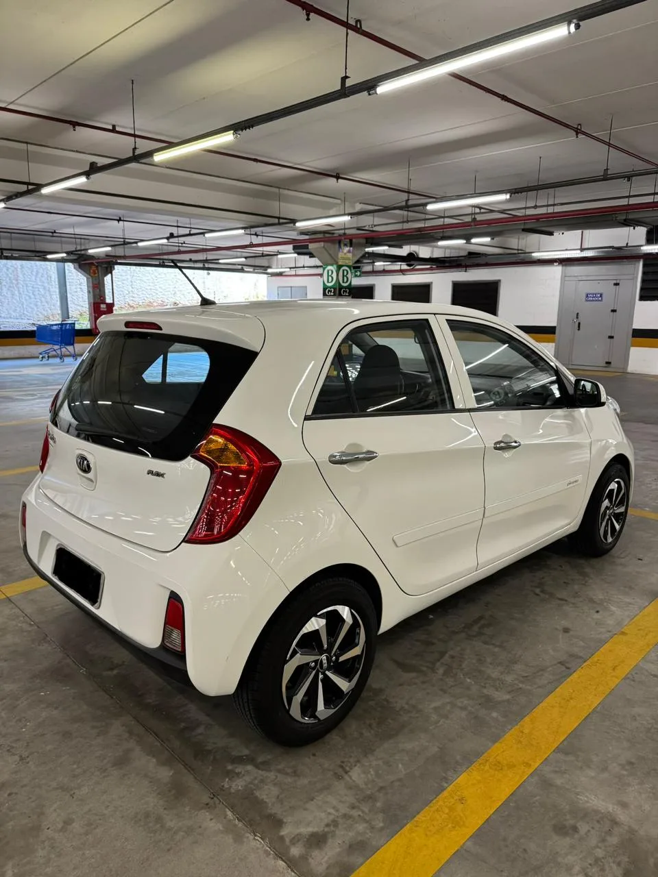 Kia Picanto EX 1.0 Flex 2016 — foto 3 de 10