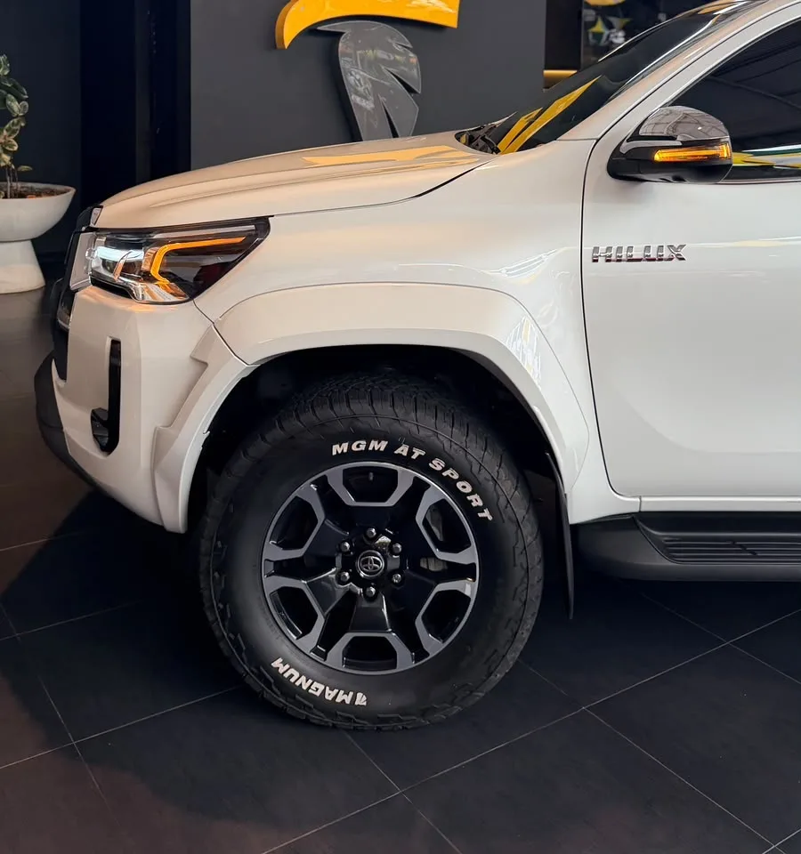 Toyota Hilux SRX Plus 4x4 2024 — foto 5 de 7